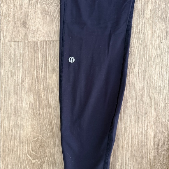 Lululemon Speed Up Tight *Full-On Luxtreme 28" Size 10 Navy - Picture 3 of 10